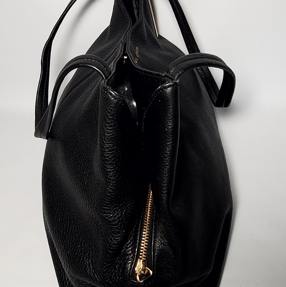 VINCE CAMUTO IKE hobo style tote - Picture 3 of 11